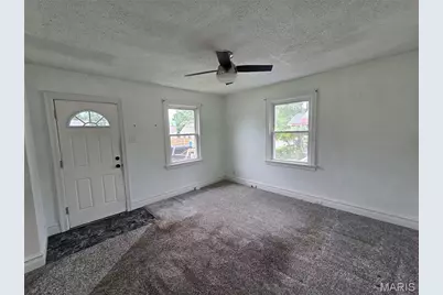 10220 Niblic Drive, Overland, MO 63114 - Photo 7