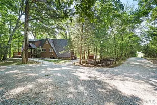 411 Cervina Beach Dr, Innsbrook, MO 63390 - Photo 3