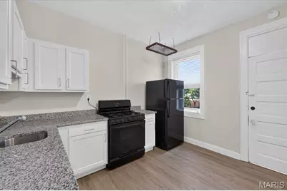 3857 Botanical, Saint Louis, MO 63110 - Photo 9