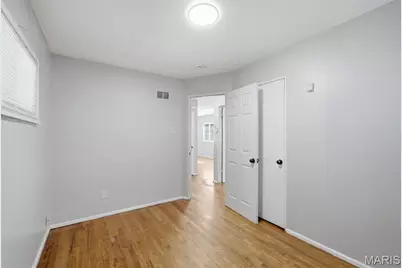 10537 Earl Drive, Saint Louis, MO 63136 - Photo 15