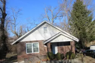 3715 Sylvan Pl, Saint Louis, MO 63121 - Photo 1