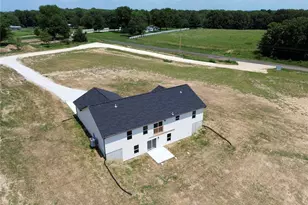 19661 Longspur Trail, Bowling Green, MO 63334 - Photo 13