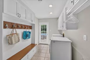 13231 Thornhill Dr, Town and Country, MO 63131 - Photo 29