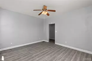 5866 Etzel Ave, Saint Louis, MO 63112 - Photo 5