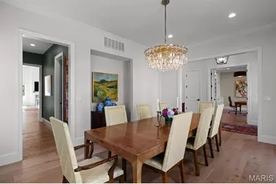 321 N Forsyth Boulevard, Clayton, MO 63105 - Photo 9