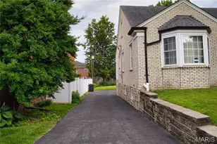 9402 Pine Ave, Brentwood, MO 63144 - Photo 5