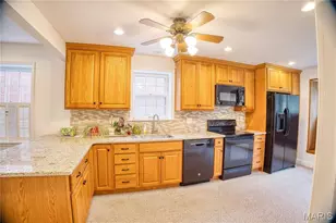 9402 Pine Ave, Brentwood, MO 63144 - Photo 19