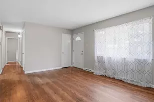 4514 Niagara Dr, Saint Louis, MO 63129 - Photo 7