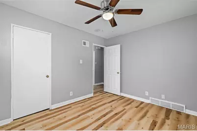 10465 Lord Drive, Castle Point, MO 63136 - Photo 9
