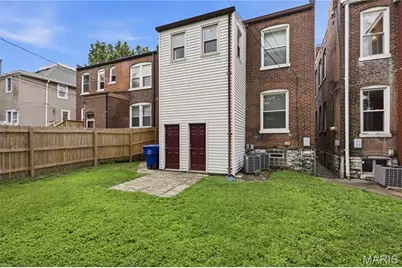 6225 Victoria Avenue, Saint Louis, MO 63139 - Photo 37