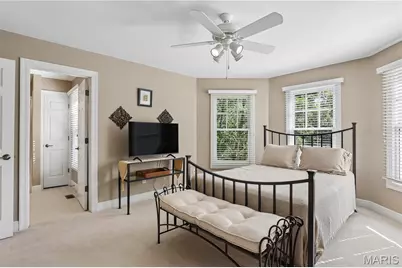 2900 Trafalgar Drive, Town and Country, MO 63131 - Photo 27