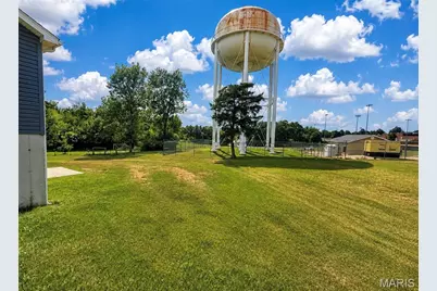807 Navajo Trail, Warrenton, MO 63383 - Photo 3