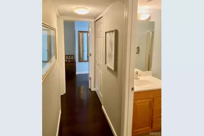 572 Coeur De Royale Drive #301, Creve Coeur, MO 63141 - Photo 21