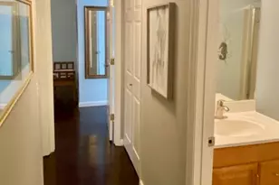 572 Coeur de Royale Dr, Creve Coeur, MO 63141 - Photo 21