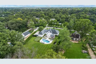 12319 Harflo Lane, Town and Country, MO 63131 - Photo 3