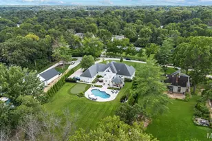 12319 Harflo Ln, Town and Country, MO 63131 - Photo 3