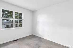 8912 N Swan Cir, Brentwood, MO 63144 - Photo 11