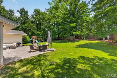 704 Clayworth Drive, Ballwin, MO 63011 - Photo 37