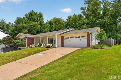 704 Clayworth Drive, Ballwin, MO 63011 - Photo 5
