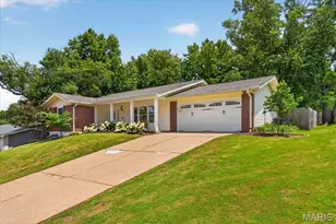 704 Clayworth Dr, Ballwin, MO 63011 - Photo 5
