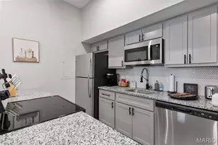1019 Allen Ave, Saint Louis, MO 63104 - Photo 9