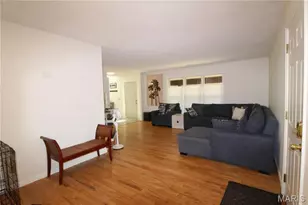 2830 Springridge Dr, Saint Louis, MO 63129 - Photo 5