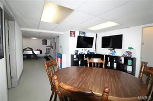 2830 Springridge Dr, Saint Louis, MO 63129 - Photo 37