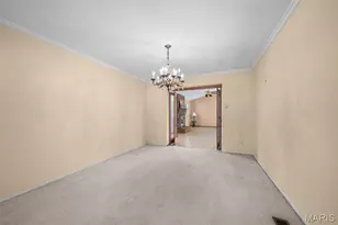 10300 Parkman Dr, Saint Louis, MO 63123 - Photo 15