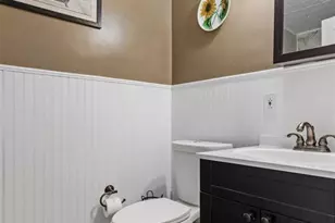 329 Stark Ct, Webster Groves, MO 63119 - Photo 45