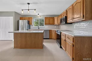1 Adventura Dr, Festus, MO 63028 - Photo 15