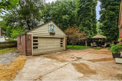 7400 Warwick Drive, Pasadena Hills, MO 63121 - Photo 39