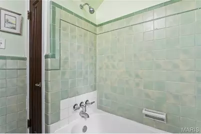 7400 Warwick Drive, Pasadena Hills, MO 63121 - Photo 25