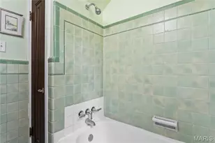 7400 Warwick Dr, Pasadena Hills, MO 63121 - Photo 25