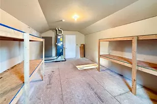 402 Harry St, Palmyra, MO 63461 - Photo 25