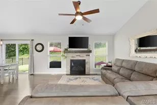 2127 Kuenzel Dr, Washington, MO 63090 - Photo 3