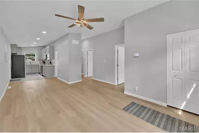 11209 Saint Shawn Lane, Saint Ann, MO 63074 - Photo 7
