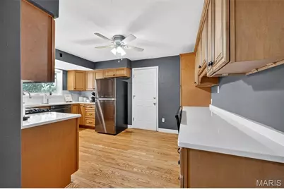 9828 Whitcomb Lane, Affton, MO 63123 - Photo 9