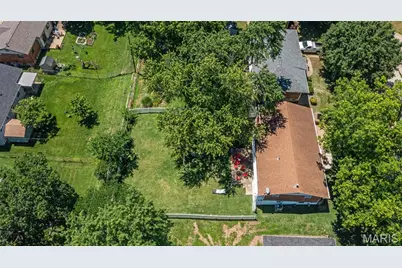 9828 Whitcomb Lane, Affton, MO 63123 - Photo 35