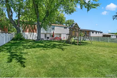 9828 Whitcomb Lane, Affton, MO 63123 - Photo 27