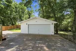 80 La Venta Dr, Florissant, MO 63031 - Photo 23