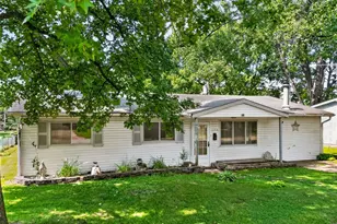 1230 Flicker Dr, Florissant, MO 63031 - Photo 3