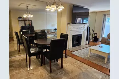 950 E. Rue De La Banque, Creve Coeur, MO 63141 - Photo 3