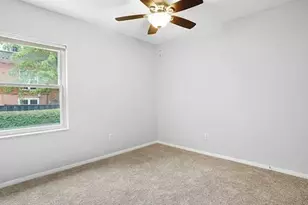 10451 Corbeil Dr, Creve Coeur, MO 63146 - Photo 15