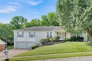 3566 Crowndun Dr, Saint Louis, MO 63129 - Photo 1