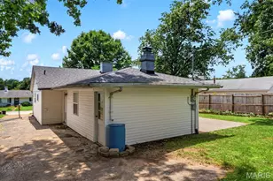 10917 Larkspur Dr, Unincorporated, MO 63123 - Photo 25