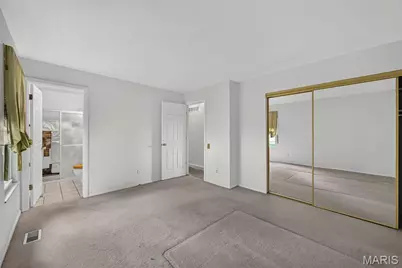 2485 Pheasant Run Drive, Maryland Heights, MO 63043 - Photo 23
