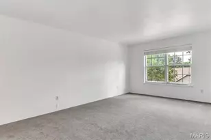 5353 N Kenrick Parke Dr, Saint Louis, MO 63119 - Photo 17