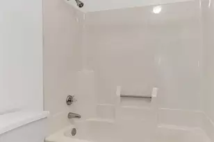 5353 N Kenrick Parke Dr, Saint Louis, MO 63119 - Photo 23