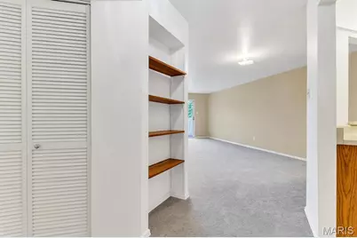 5353 N Kenrick Parke Drive #205, Saint Louis, MO 63119 - Photo 7