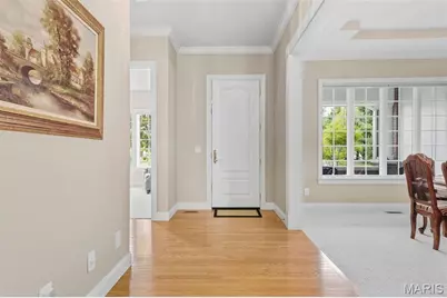 1931 Chesterfield Ridge Circle, Chesterfield, MO 63017 - Photo 3